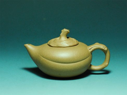 紫砂一廠-小蜜桃壺-年芳